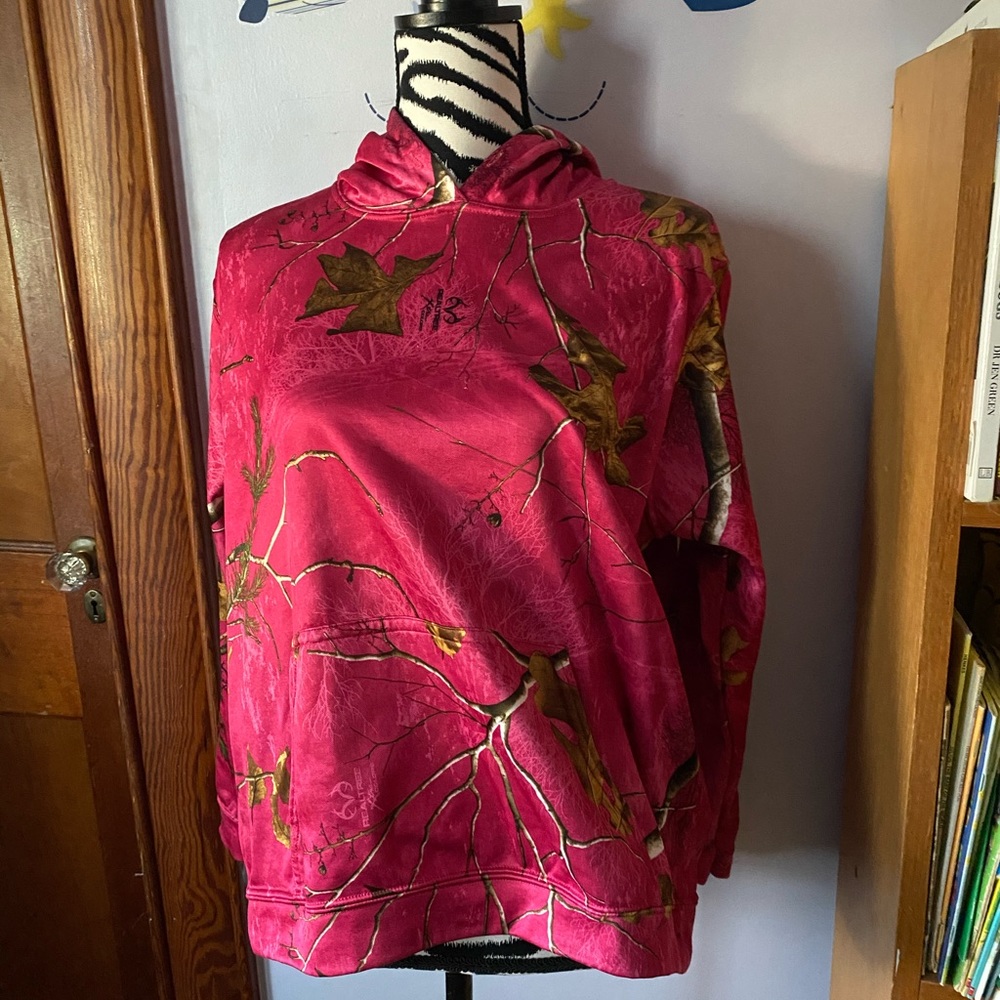 Realtree pink camo hoodie size large